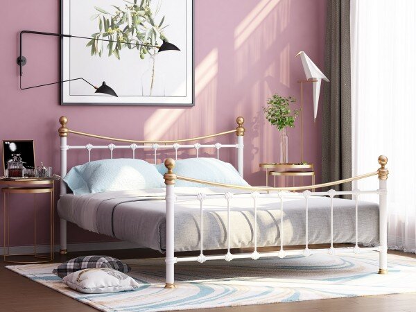 Двуспальная металлическая кровать Эльда белая с золотом