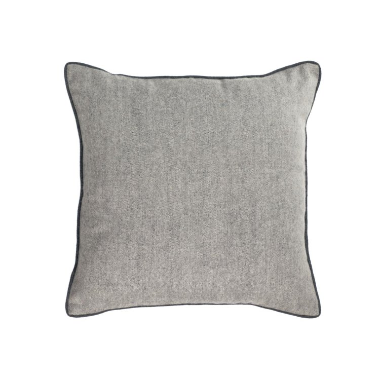 Чехол на подушку серый Alcara с черной каймой 45 х 45 см